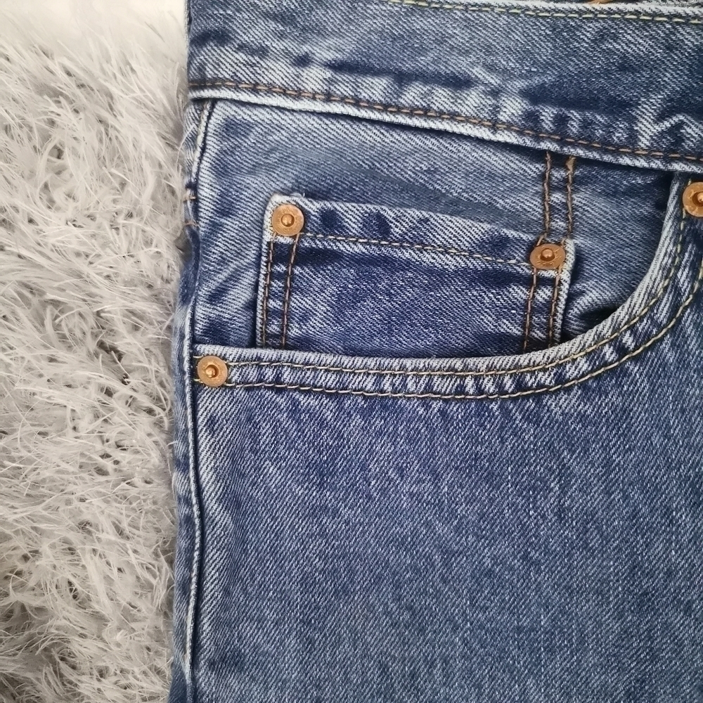 Levi's 550 Men's 38 x 34 Blue Cotton Regular Jeans - Picture 5 of 11